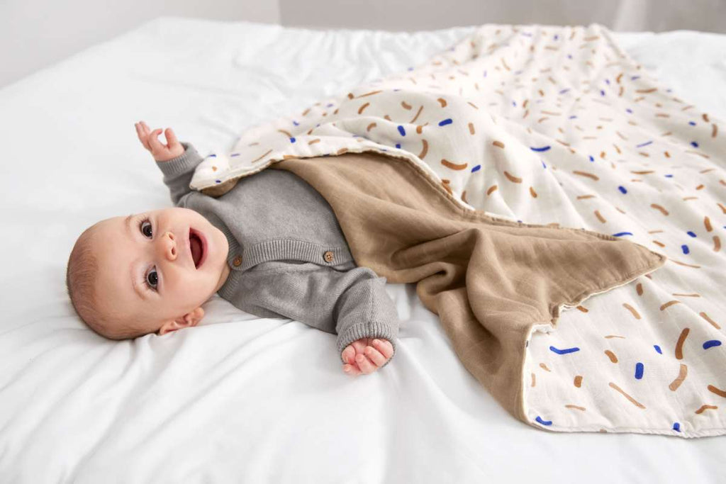 Couverture de bébé divinement douce Little Mateys royal bleu