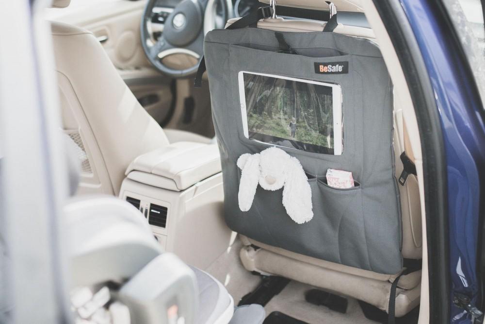 Sitzschutz mit Hülle für das Tablet - Babyreisen