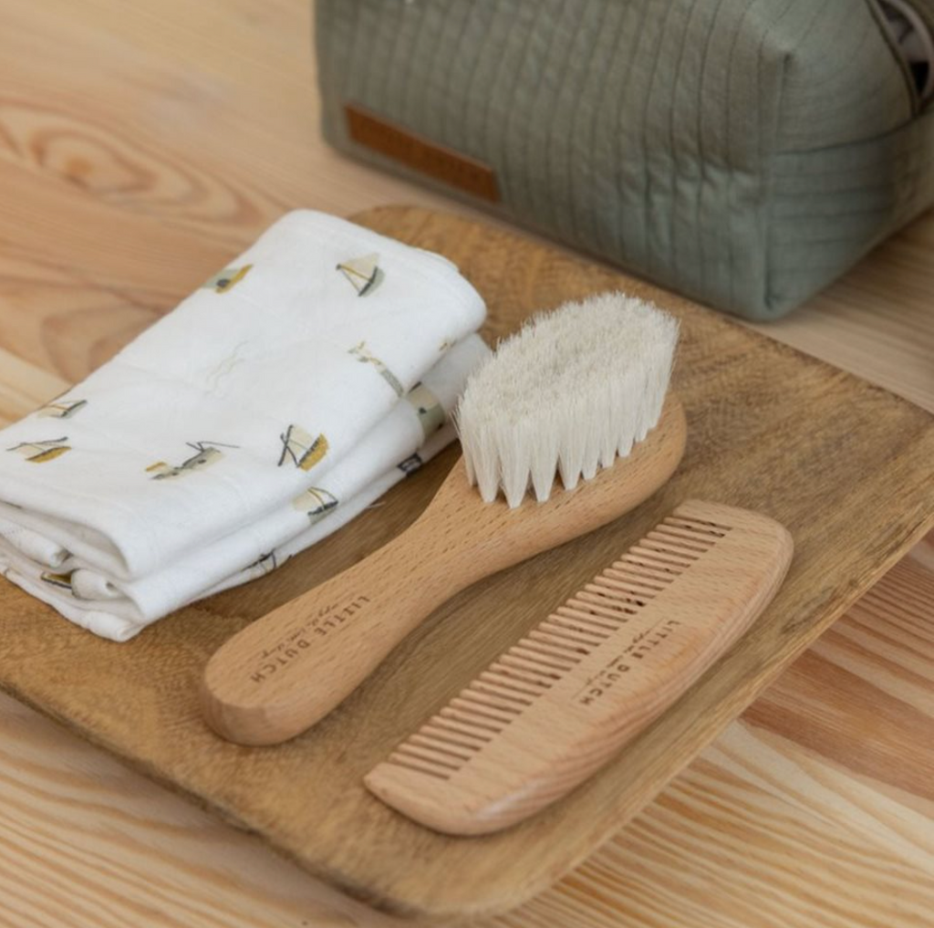 Wooden comb and brush set List #279234 - cushion