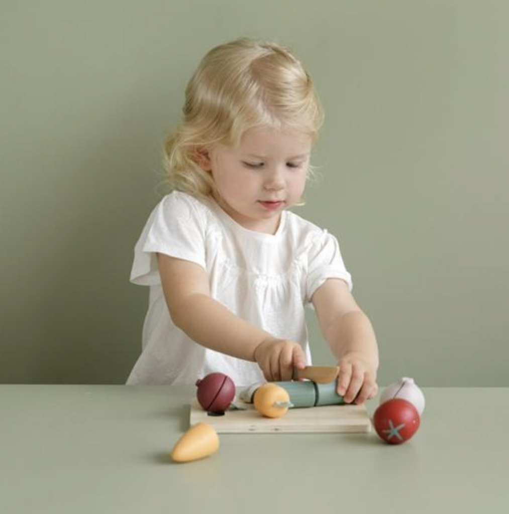 Vegetables to cut up - activity toy