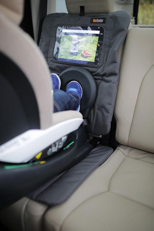 Stoelbeschermer met hoes voor tablet - Baby op reis