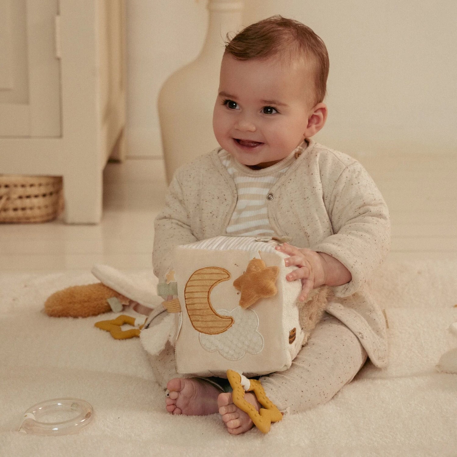 Aktivitätswürfel – Beige – Newborn Naturals