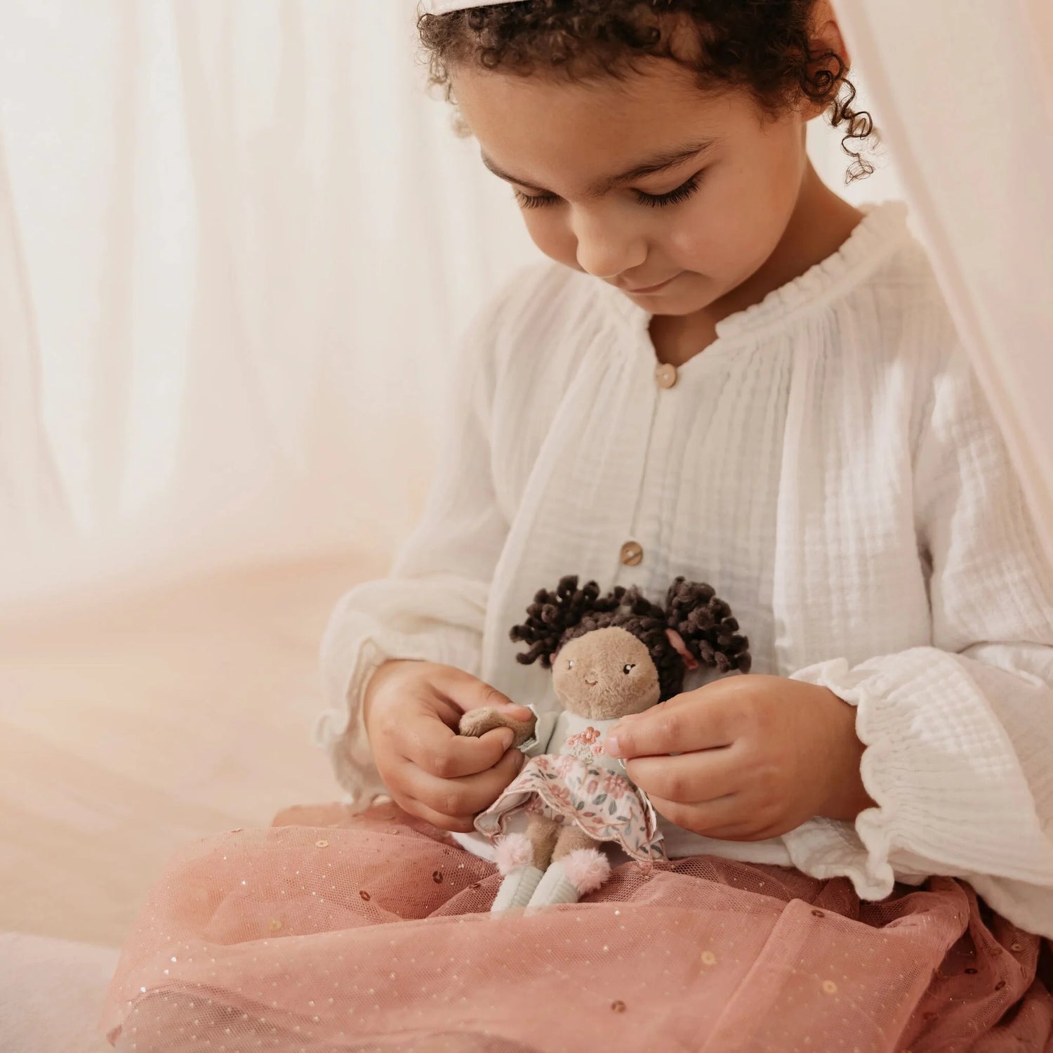 Poupée câline Evi - 10 cm