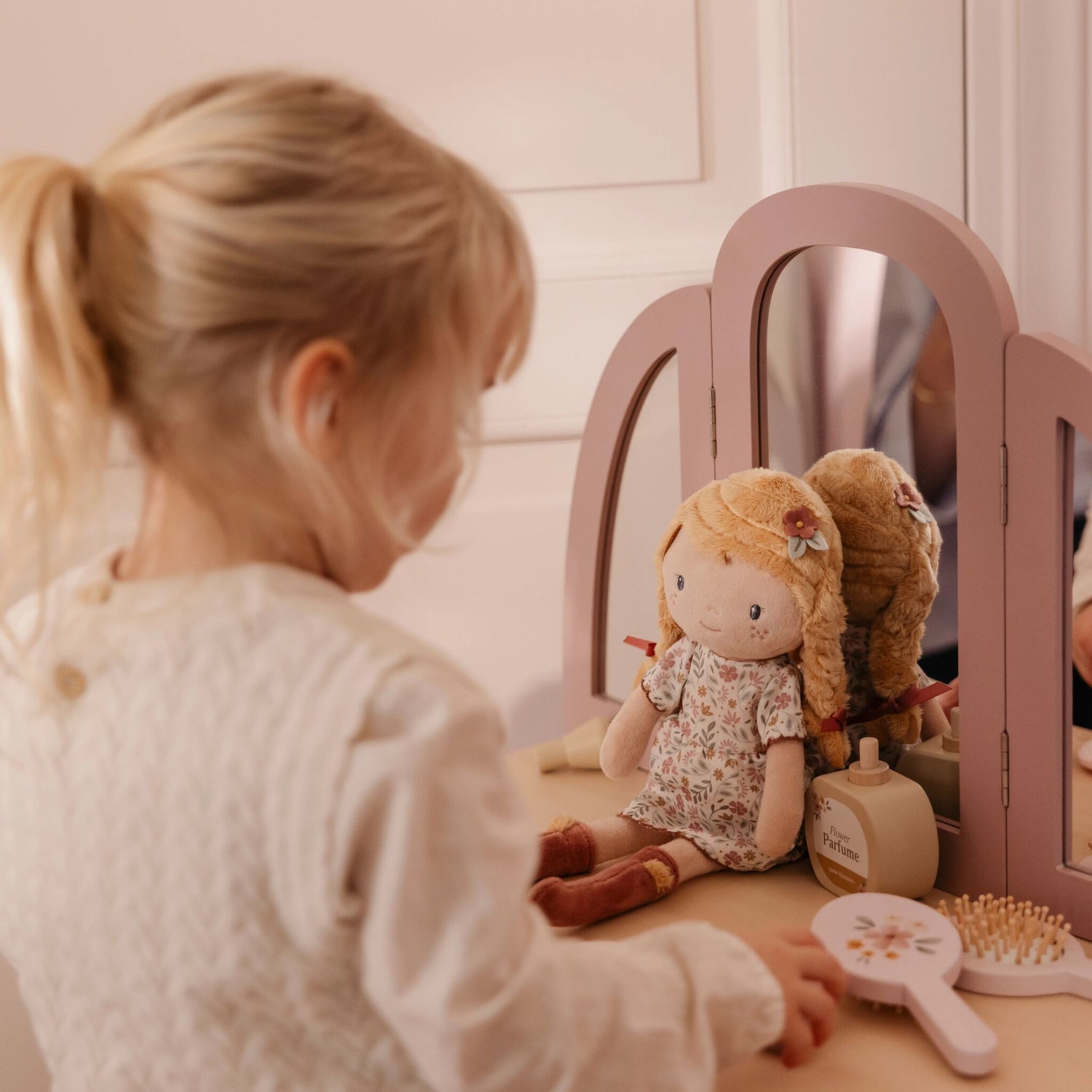 Kuschelpuppe Julia – 35 cm