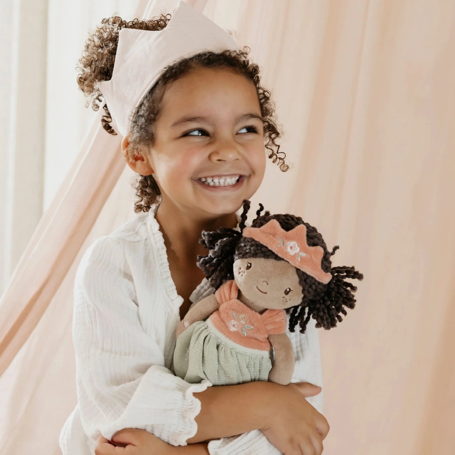 Poupée câline Princesse Evi - 35 cm Price