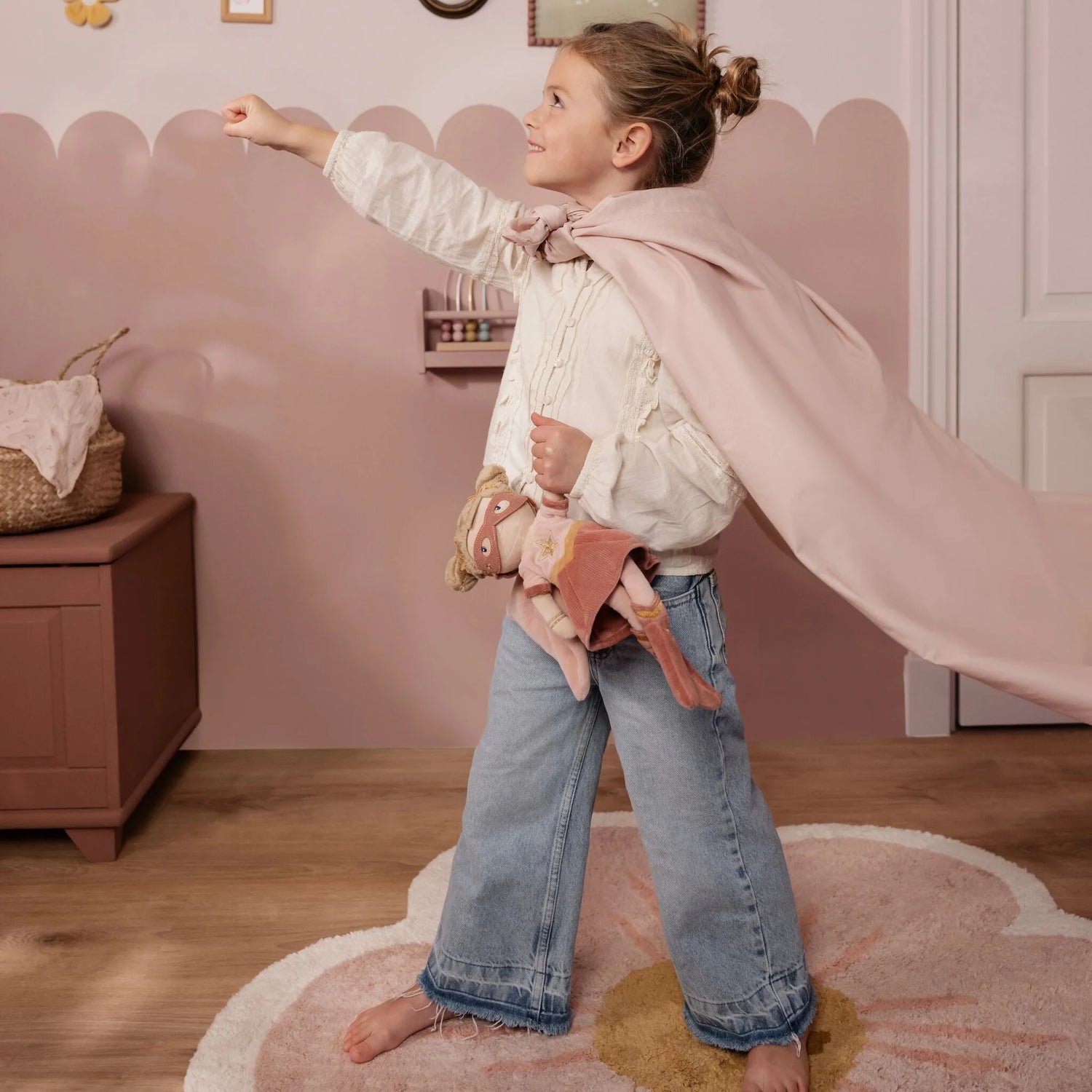 Kuschelpuppe „Superheldin Rose“ – 35 cm