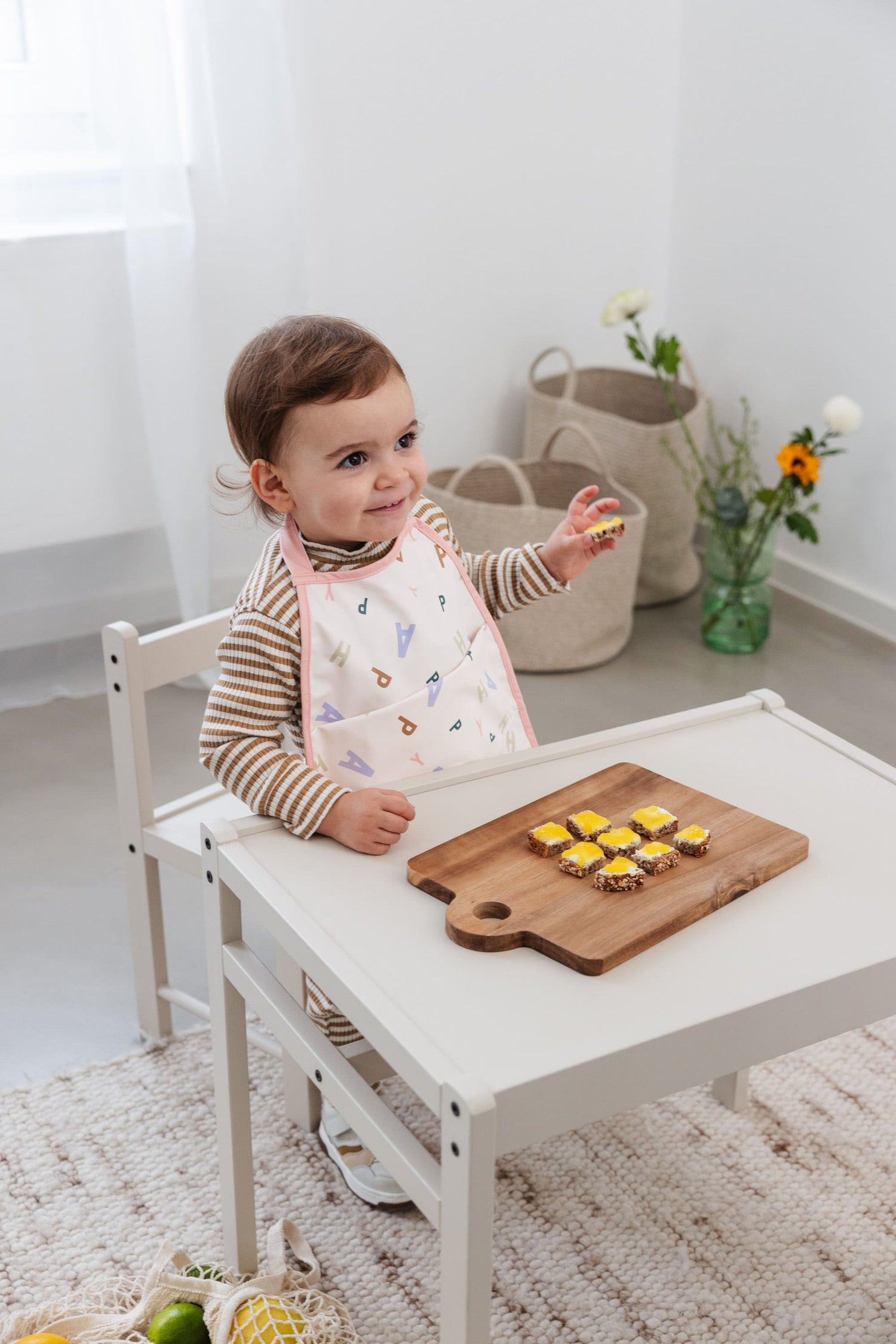 Bavoir Medium Drop avec poche 30x36 cm Happy Fruits Liste 