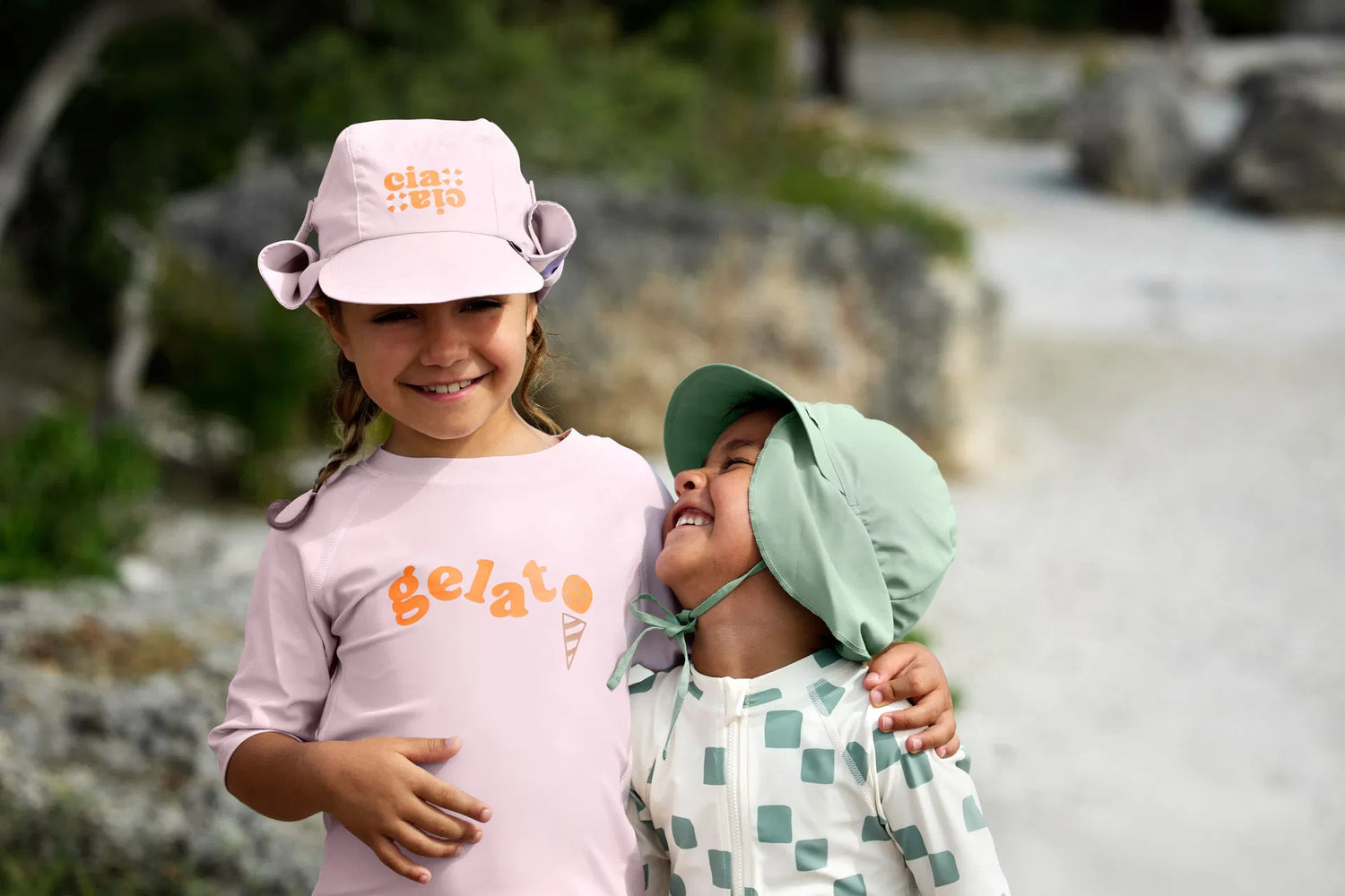 Chapeau à rabat enfants (anti-UV), vert