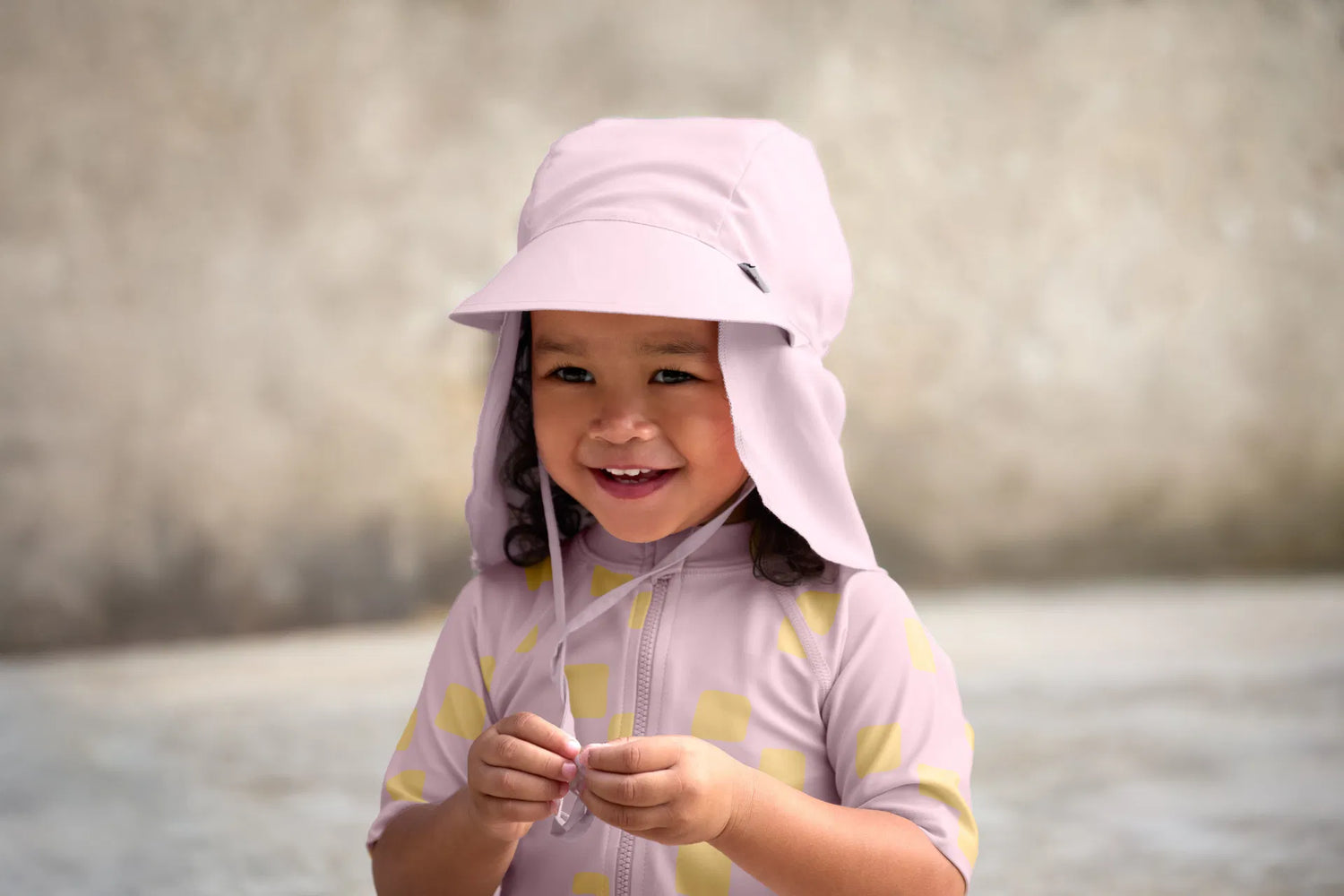 Chapeau à rabat enfants (anti-UV), rose pâle