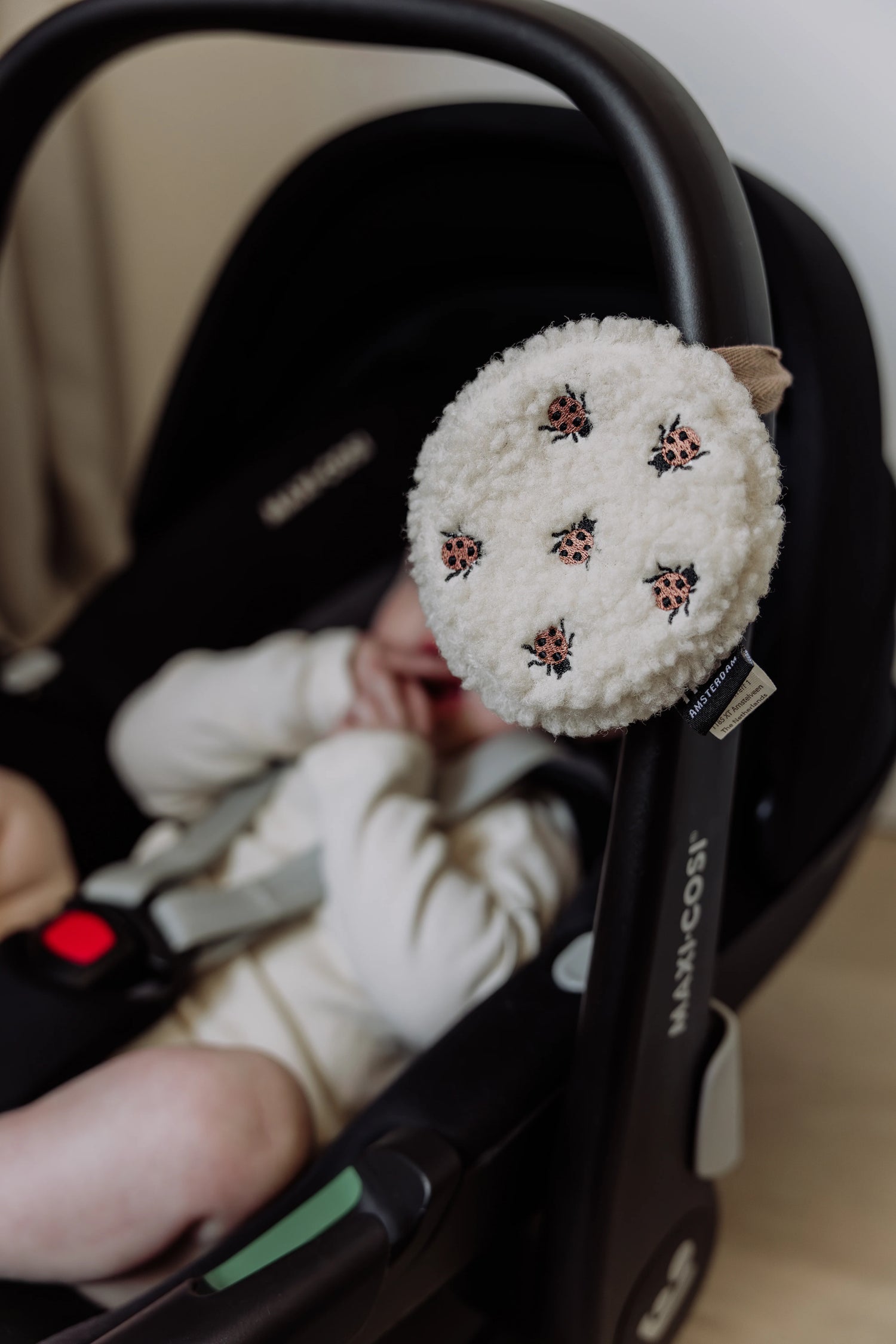 Ted - Comforter on the go (ladybug)