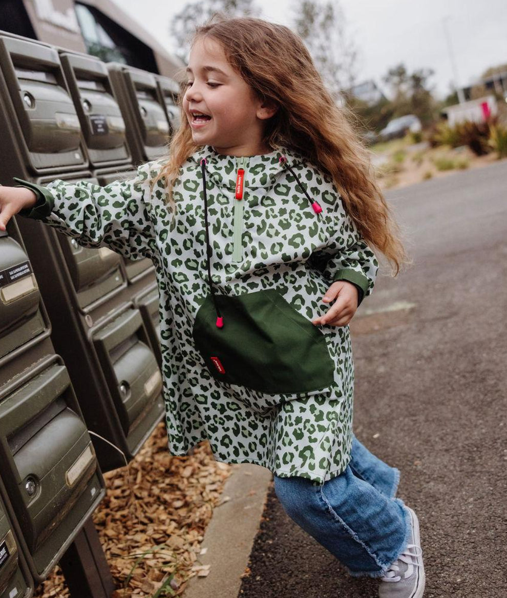Poncho de pluie Green Leopard (Look matchy-matchy avec maman)