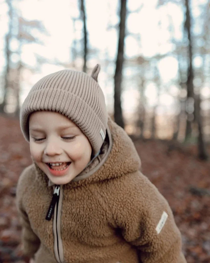 Bonnet en tricot côtelé avec oreilles d’ours Gina