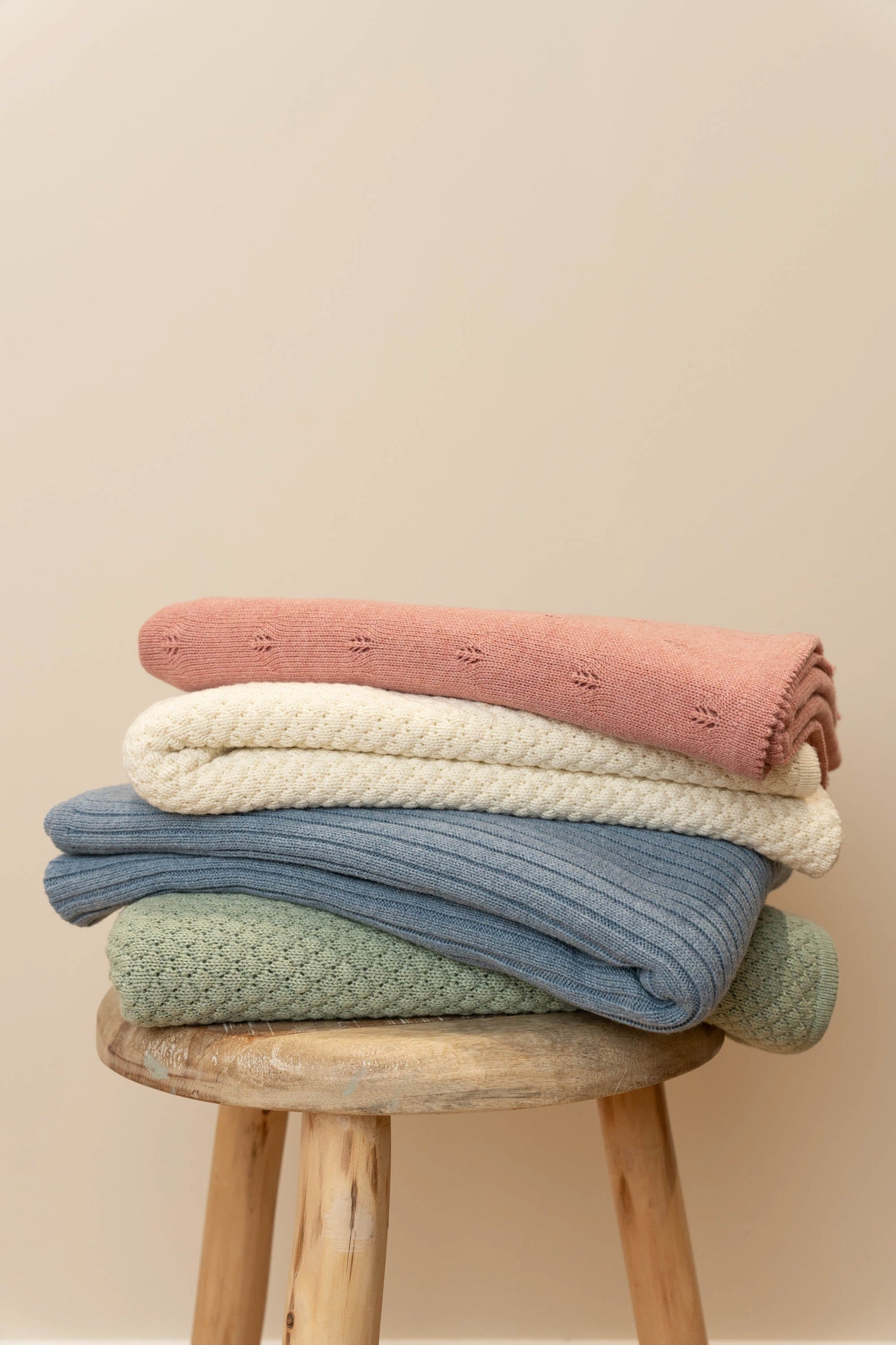 Gestrickte Wiegendecke Pure Pink Blush – Decke