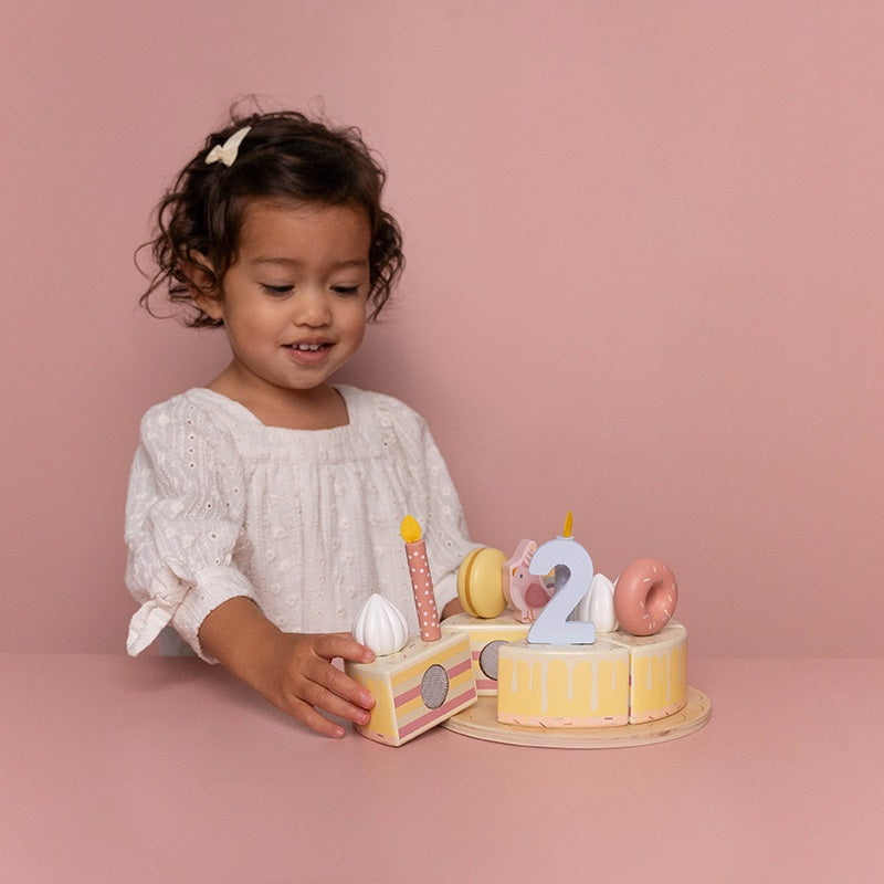 Gâteau d’anniversaire en bois Pink - 26 - parts Toys
