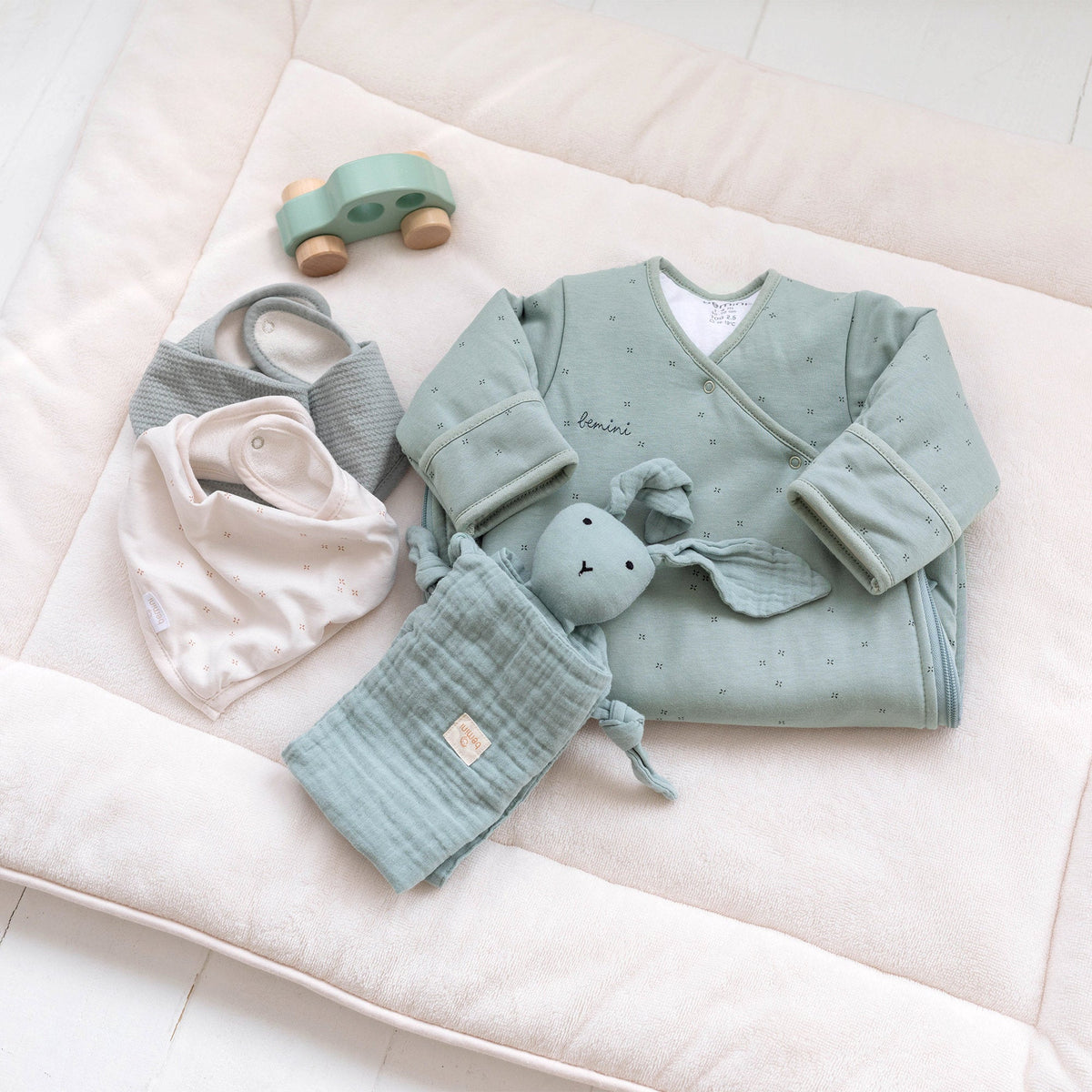 MAGIC BAG 1-4 m Jersey-Strampler + Jersey-Strampler – Mini-Print „Lunar“ –