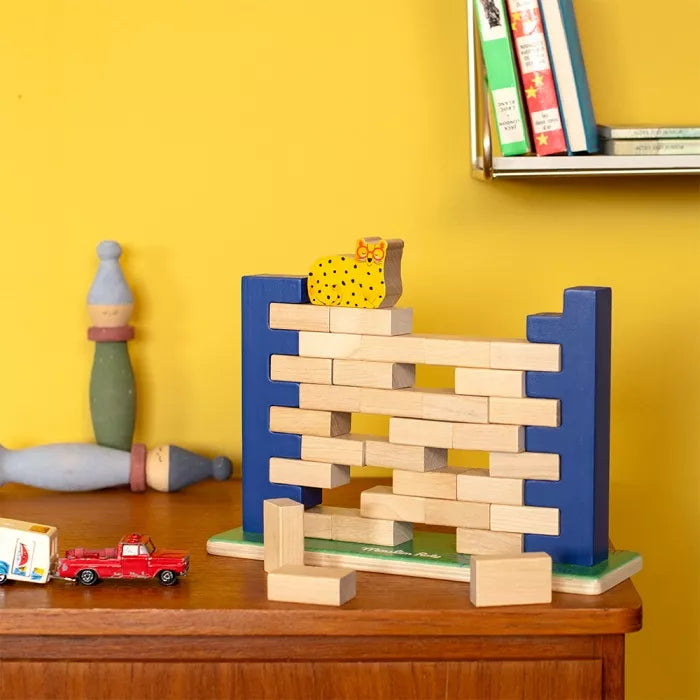 Mur vacillant en bois - Les Toupitis