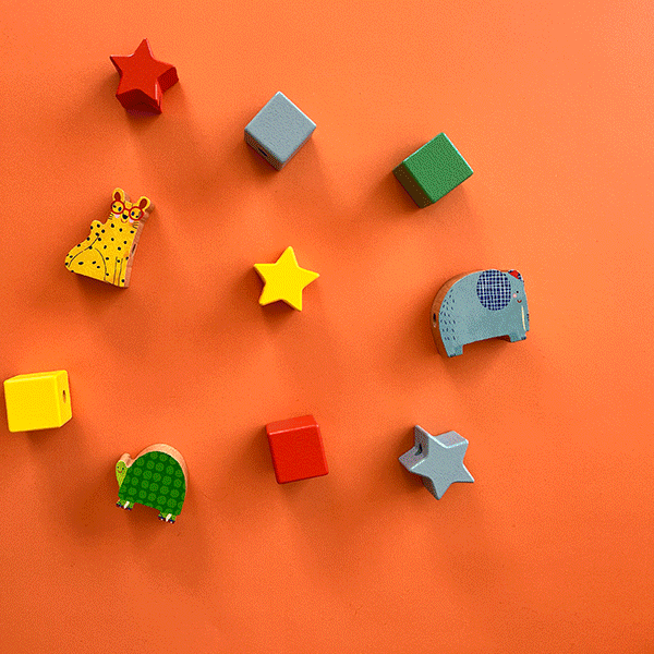 Jeu de perles en bois à enfiler