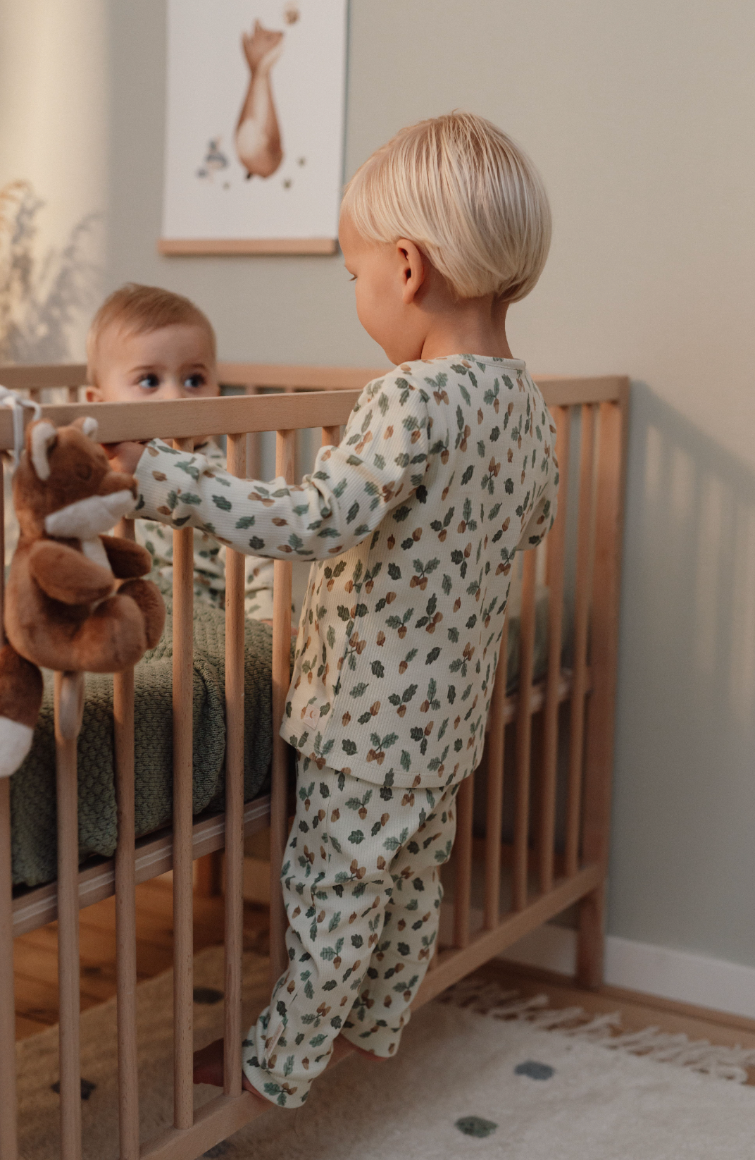 Zweiteiliger Schlafanzug Acorns & Leaves (Größen 62-104) - Schlafanzug