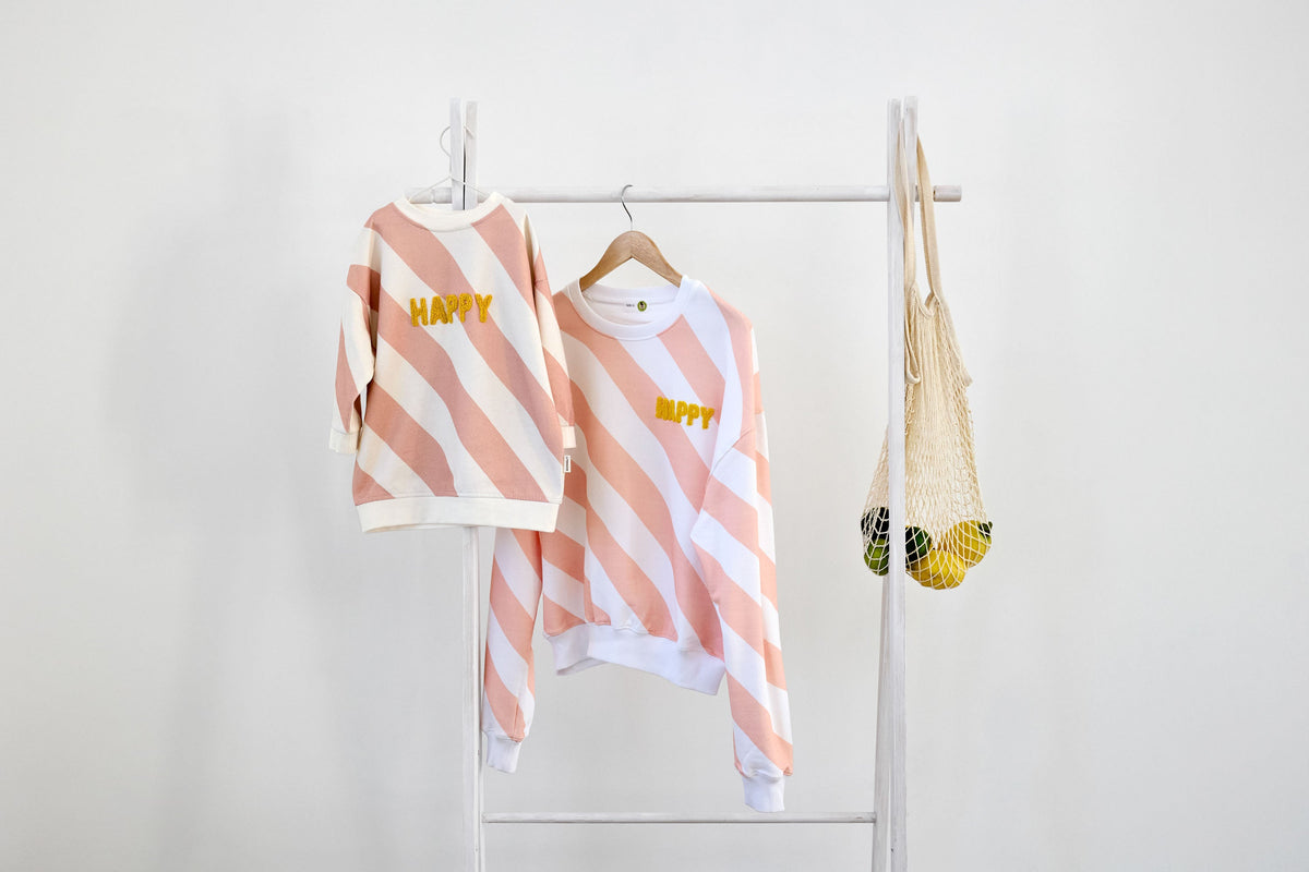 Unisex-Sweatshirt Happy – Milky/Peach (verschiedene Größen)