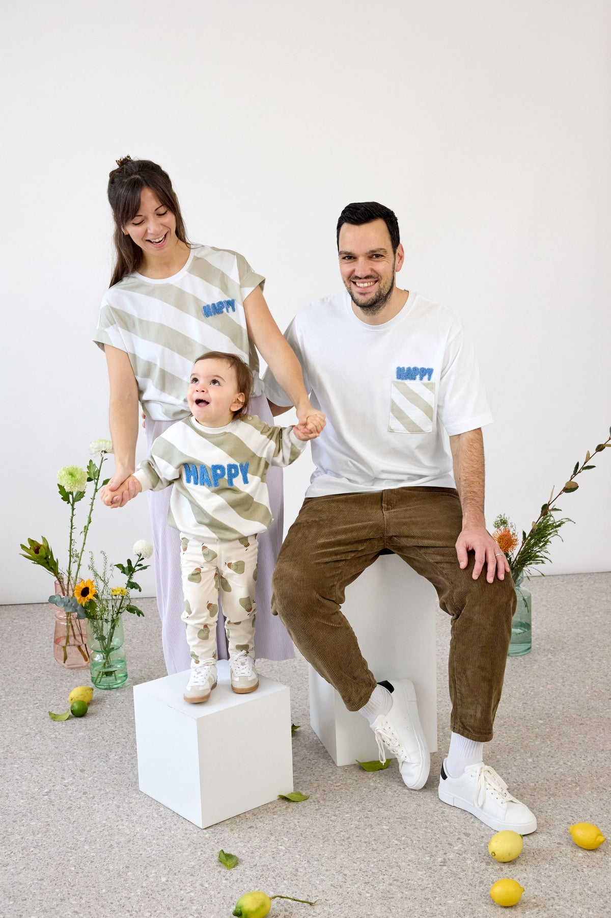 T-Shirt female Happy - Milky/light khaki (verschiedene Größen)