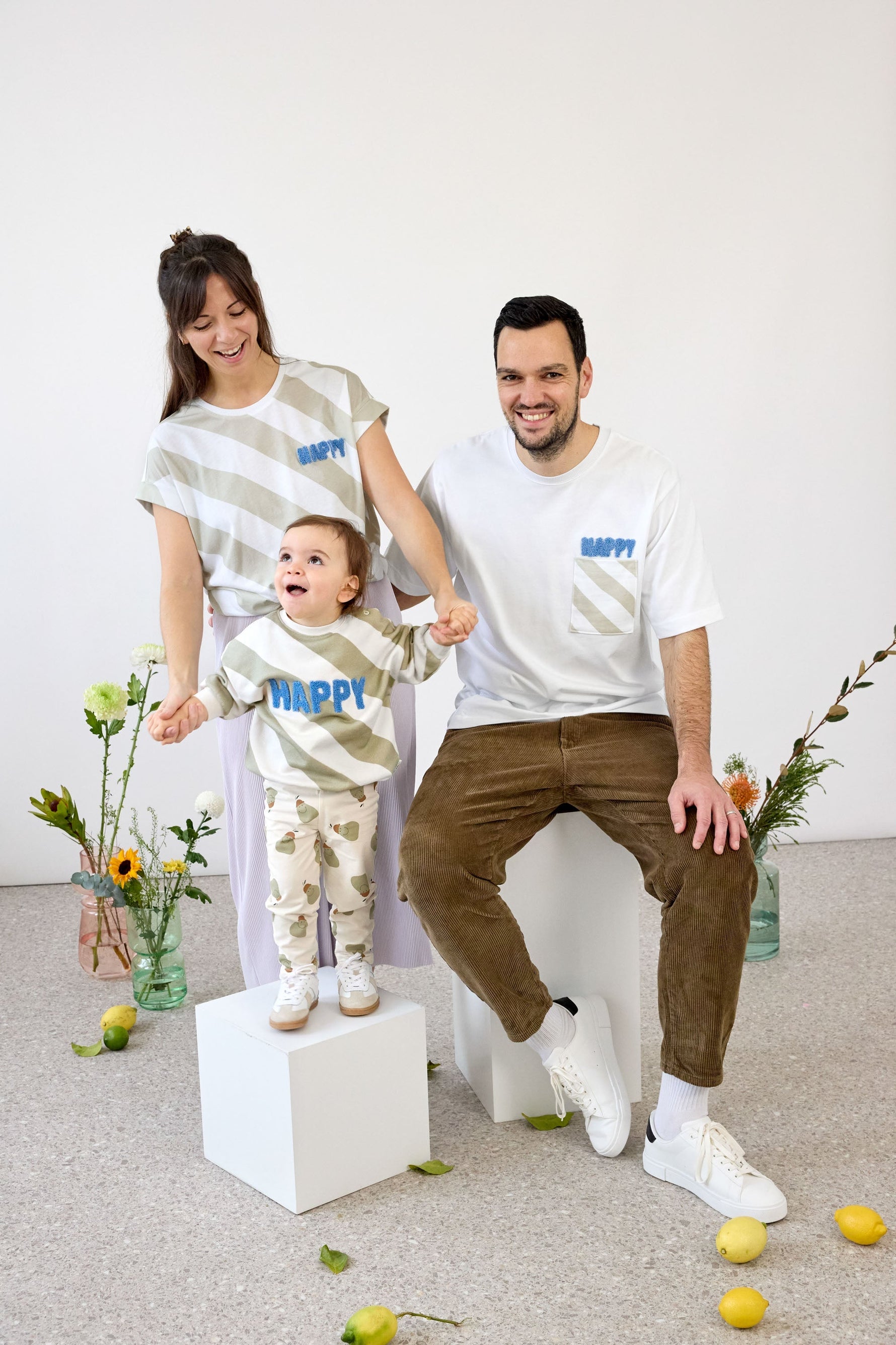 T-Shirt female Happy - Milky/light khaki (verschiedene Größen)