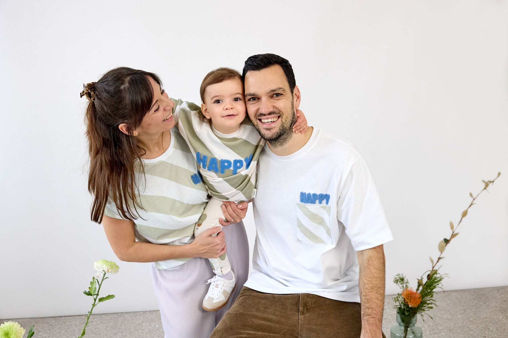 T-Shirt female Happy - Milky/light khaki (verschiedene Größen)